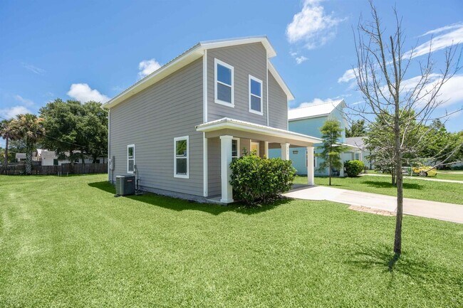Building Photo - 790 S Rodriquez St