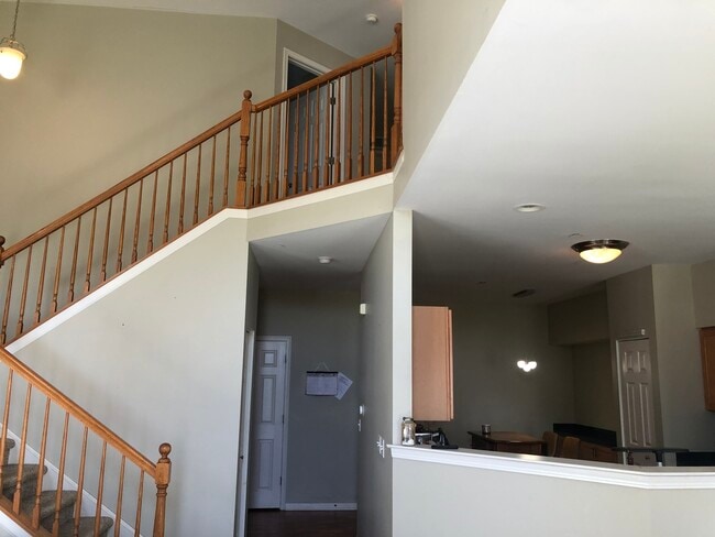 Building Photo - 1008 Berry Path Trail