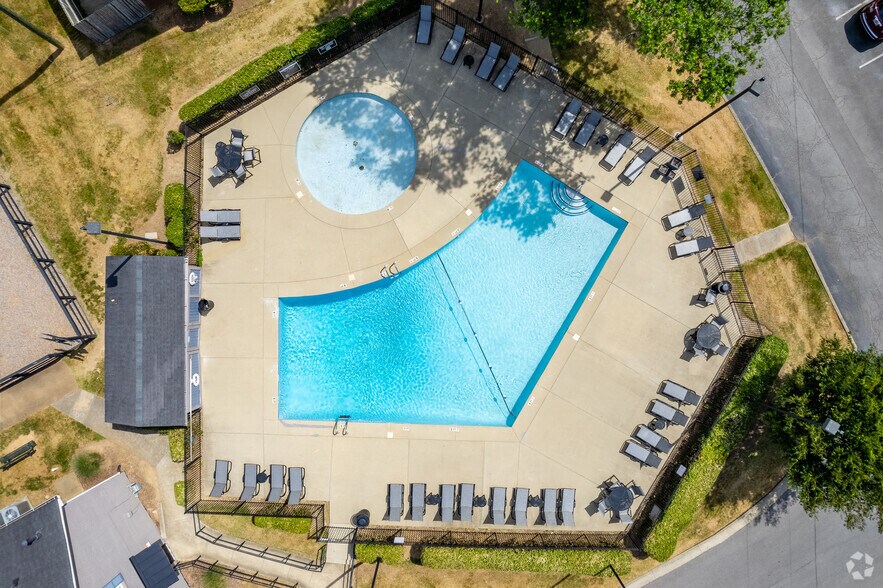 Brentwood Hills Luxury Townhomes 600 Whispering Hills Dr Nashville TN