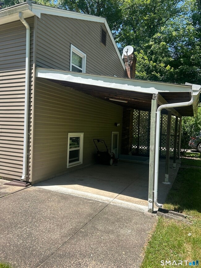 Building Photo - 54 Berkshire Rd