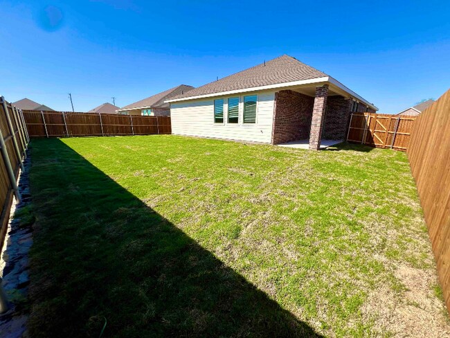 Building Photo - 118 Jenkinson Dr