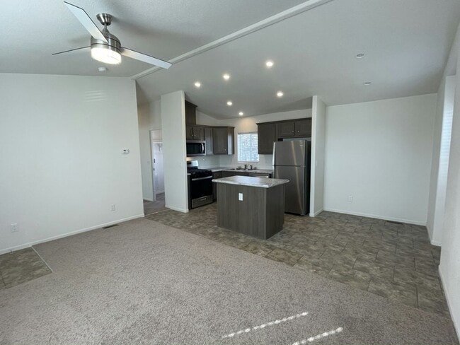 Building Photo - 3405 Sinton Rd