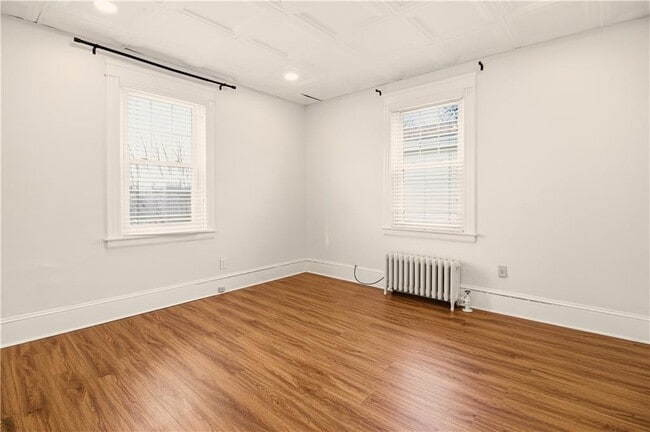 Building Photo - 334 Jastram St