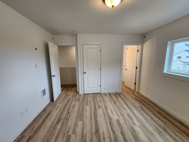 Building Photo - 1014 Peach Rd