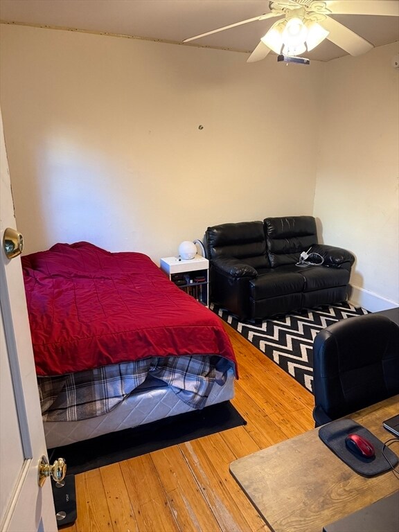 Primary Photo - 11 N Park St