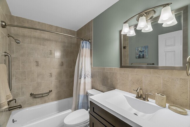 Building Photo - 925 Turtle Cove Ln