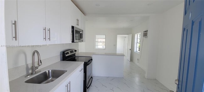 Building Photo - 741 NW 116th St