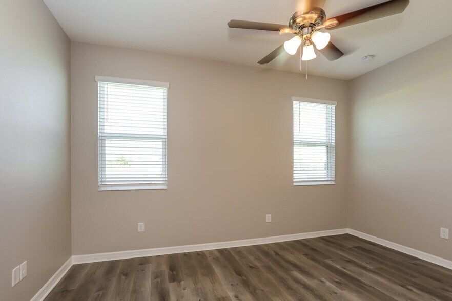 Building Photo - 11237 Gold Compass St