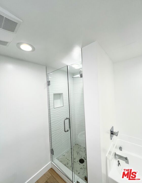 Building Photo - 10390 Wilshire Blvd