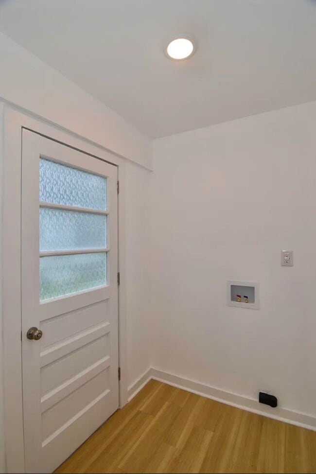 Building Photo - Thoughtfully Renovated Home in a Prime Location- Section 8 Accepted