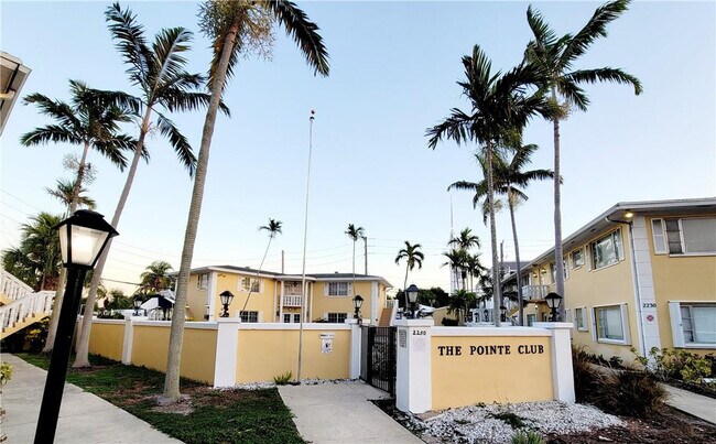 Primary Photo - 2230 NE 56th Pl