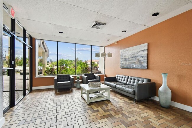 Building Photo - 255 Dolphin Point
