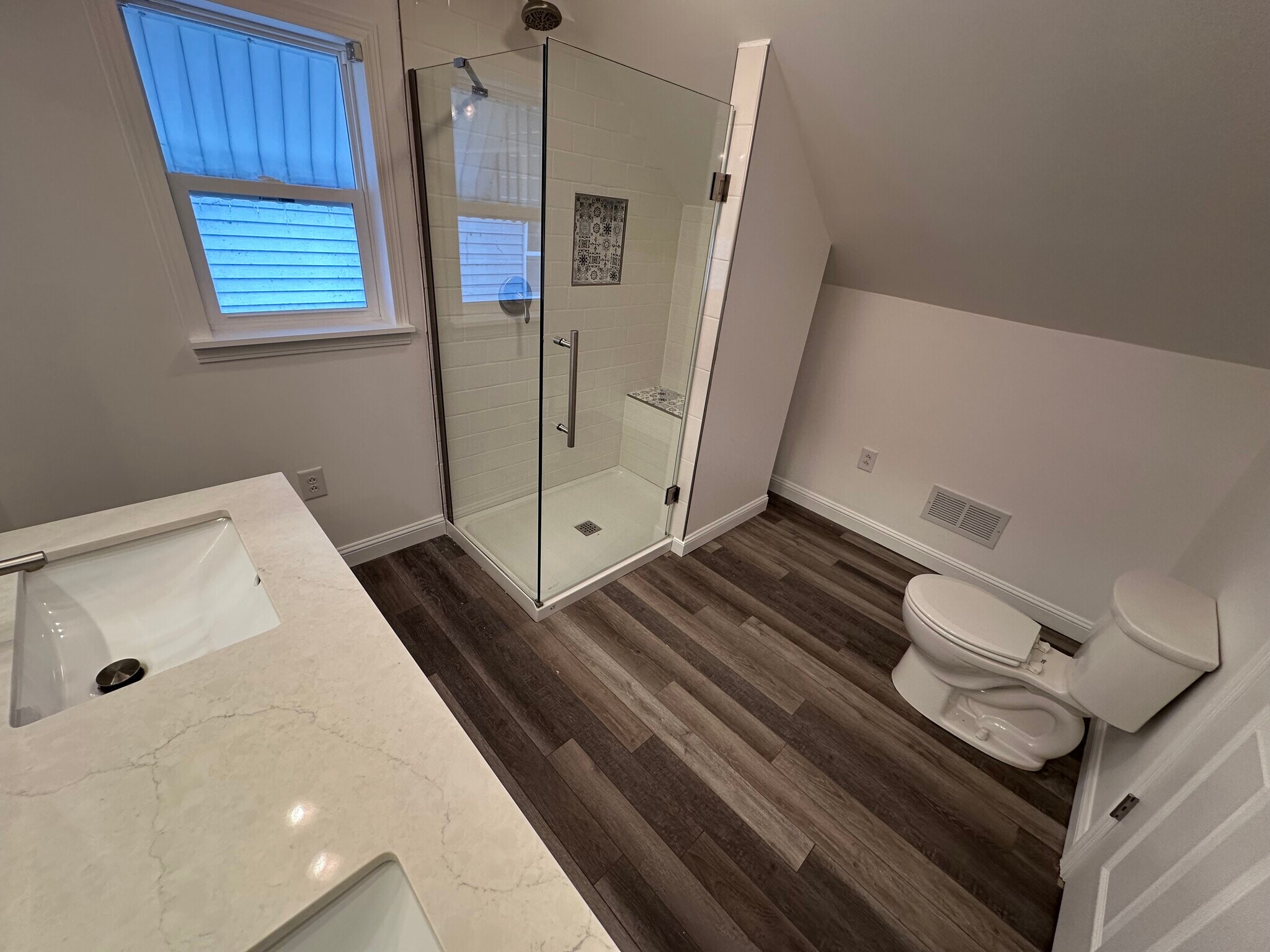 Building Photo - 913 Broad Blvd