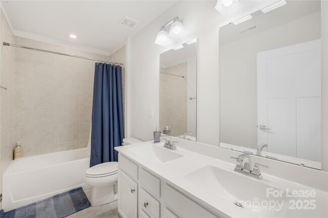 Building Photo - 7106 Waterwheel St SW