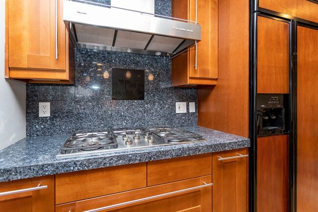 Building Photo - Charming 3-Bed, 2-Bath Home in Manitou Spr...