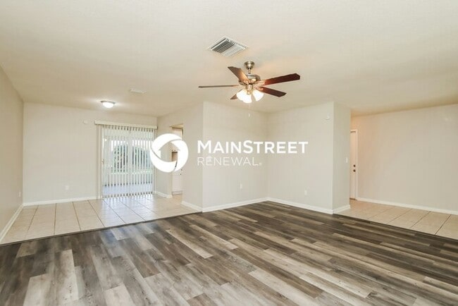 Building Photo - 4 Bedroom Pet-Friendly Home in MELBOURNE, ...
