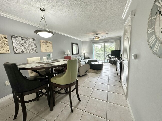 Building Photo - 4274 Calinda Ln