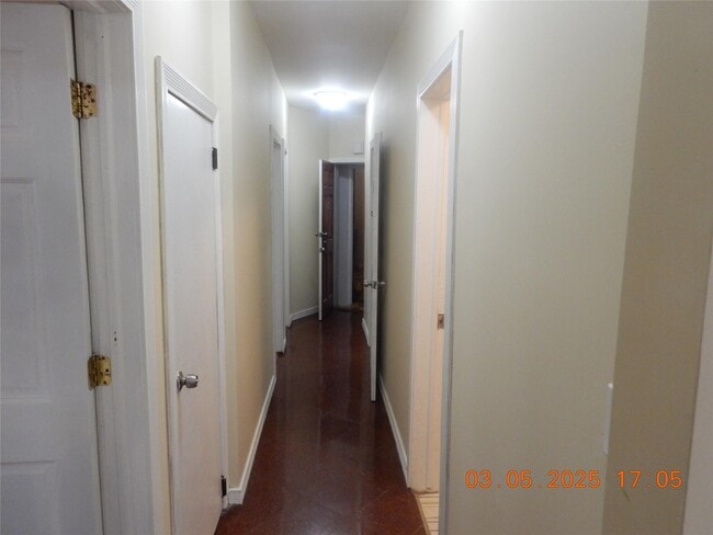 Building Photo - 402 Union Ave