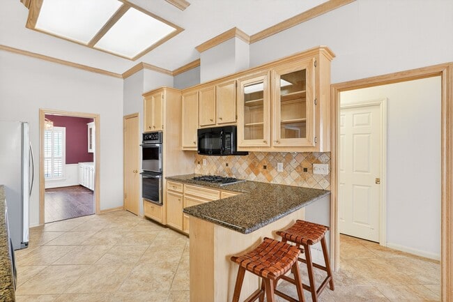 Building Photo - 207 Hearthstone Cir