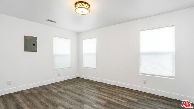 Building Photo - 16947 Dalton Ave