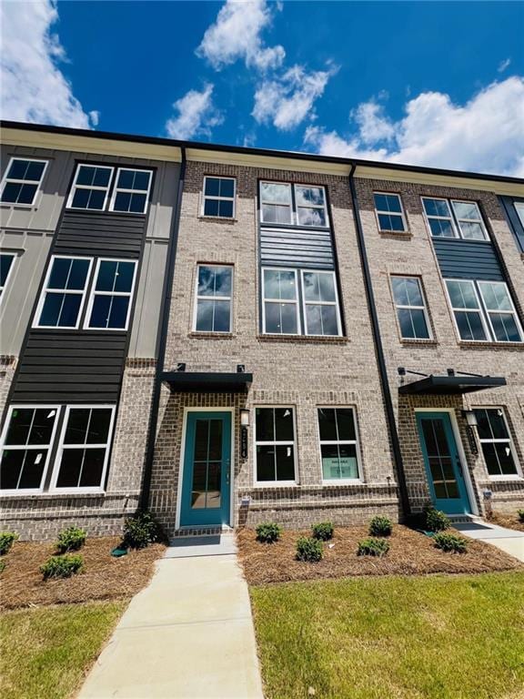 Building Photo - 2684 Brookview Dr NW