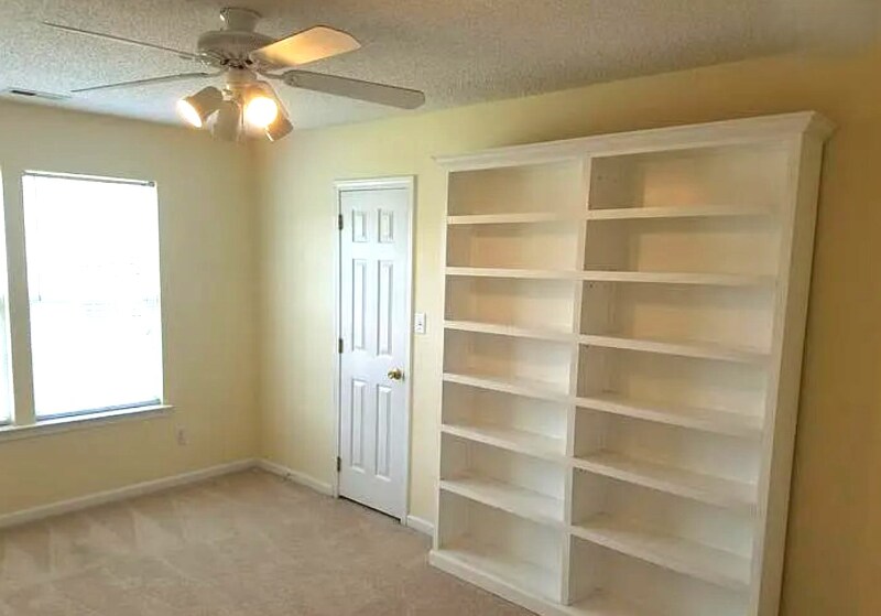 Building Photo - 12112 St Emilion Pl