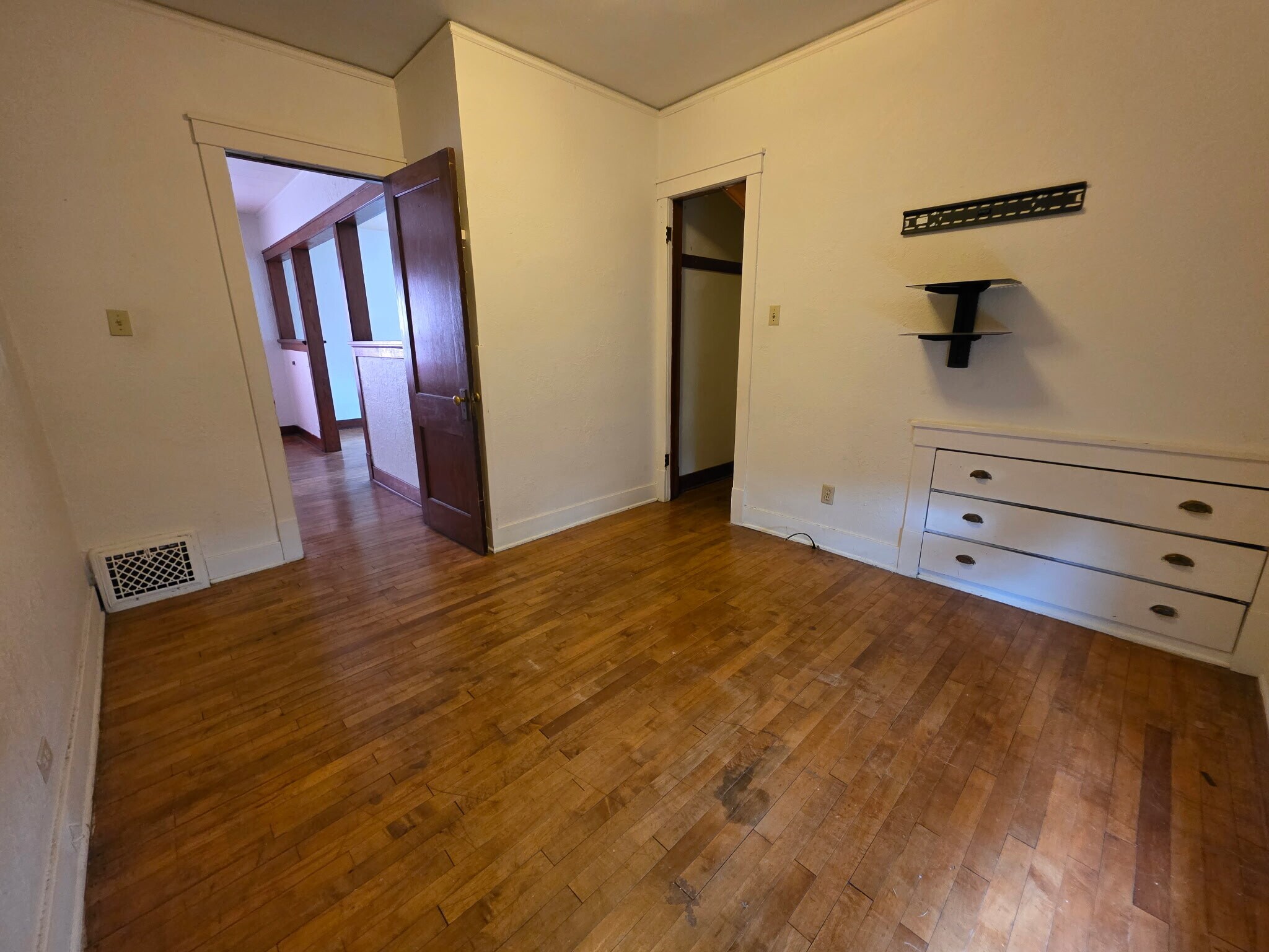 Building Photo - 417 N 5th St
