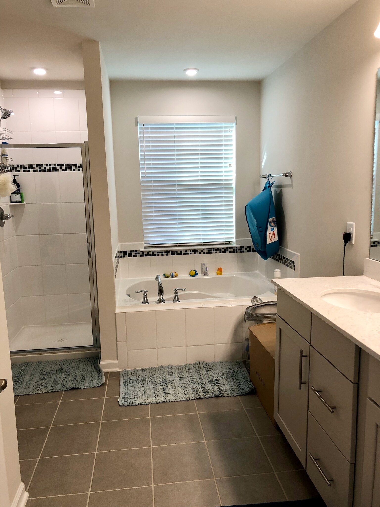 Master Bathroom (1) - 4014 Audubon Park Dr