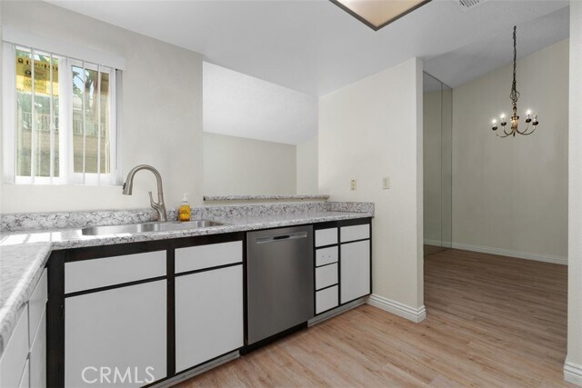 Building Photo - 474 Armitos Pl