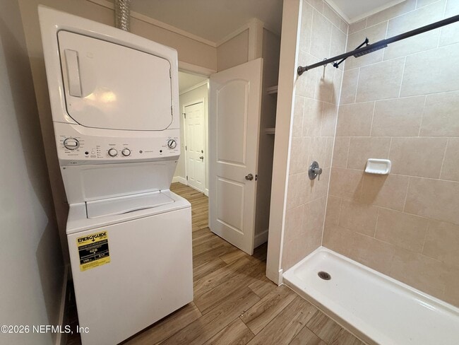 Building Photo - 1226 Clark St