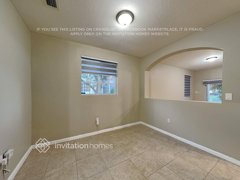 Building Photo - 27407 SW 143rd Ave