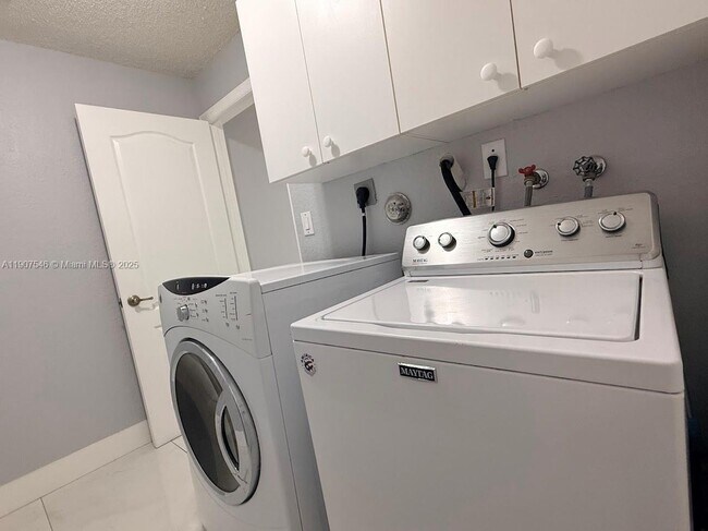 Building Photo - 11612 NW 51st Terrace