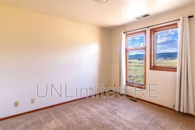Building Photo - 6600 W Suzette Ln