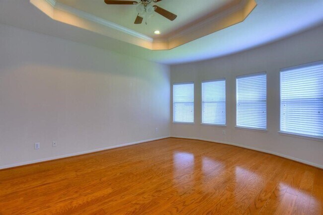 Building Photo - 4711 Bellows View Dr