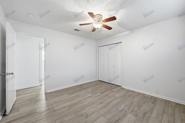 Building Photo - 1736 Brown Trail