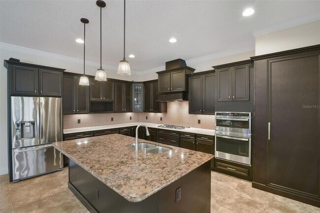 Building Photo - 5800 Marleon Dr