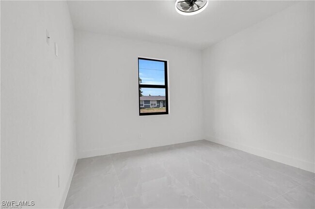 Building Photo - 3315 67th St W