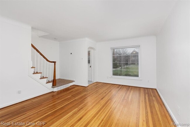 Building Photo - 699 St Clair Ave