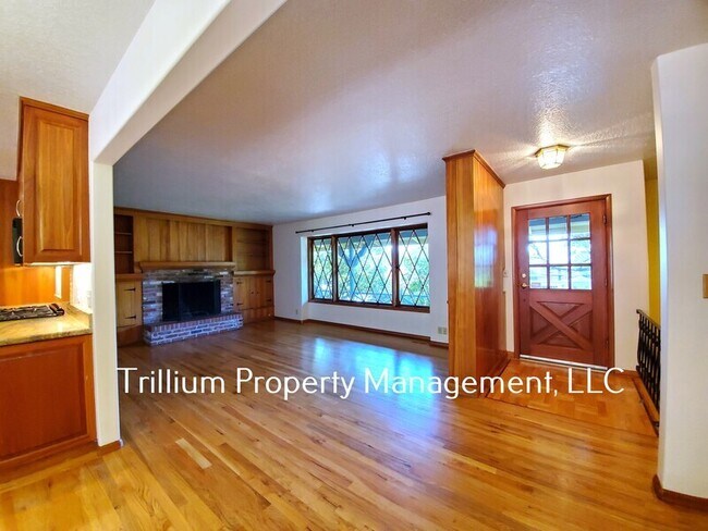 Building Photo - 12424 SW Lesser Rd