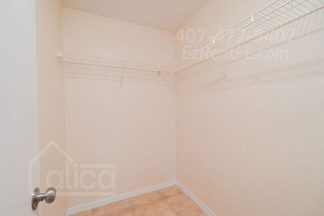 Building Photo - 800 8th St