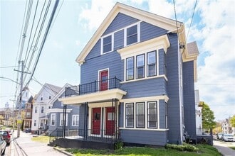 Building Photo - 376 Hope St
