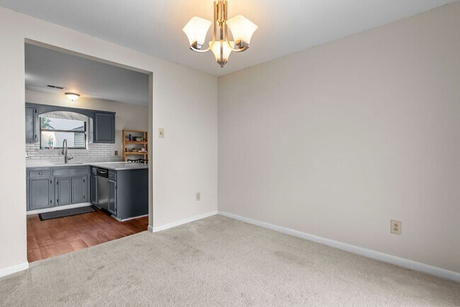 Building Photo - House for Rent in Virginia Beach!
