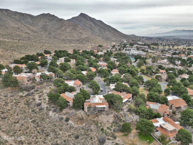 Building Photo - 5711 Mira Grande Dr