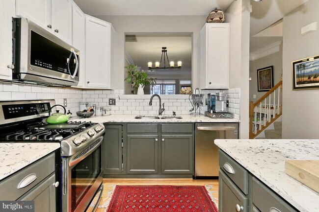 Building Photo - 265 Medlock Ln