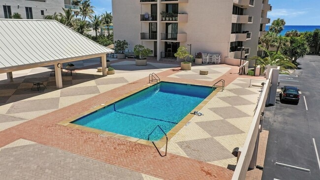 Building Photo - 4200 N Ocean Dr