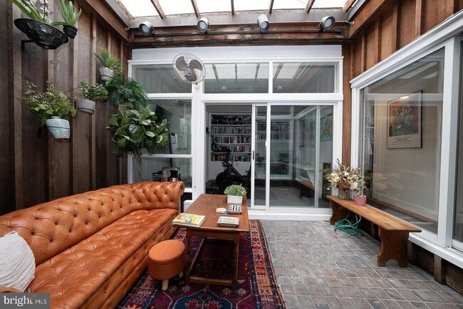 Building Photo - 39 Fairview Rd