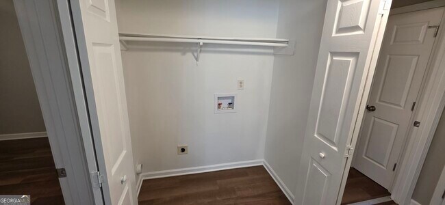 Building Photo - 3813 N Bogan Rd