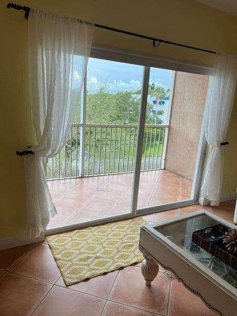 Building Photo - 4723 Lucerne Lakes Blvd W