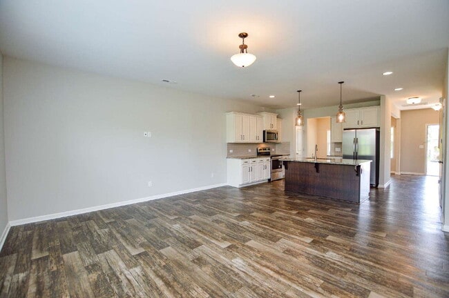 Building Photo - Spacious 4 Bedroom Home with 1st Floor Primary Suite in Austen Lakes  4 Bedrooms | 2.5 Bathrooms ...