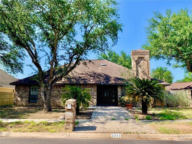 Primary Photo - 14 E Pine Ave